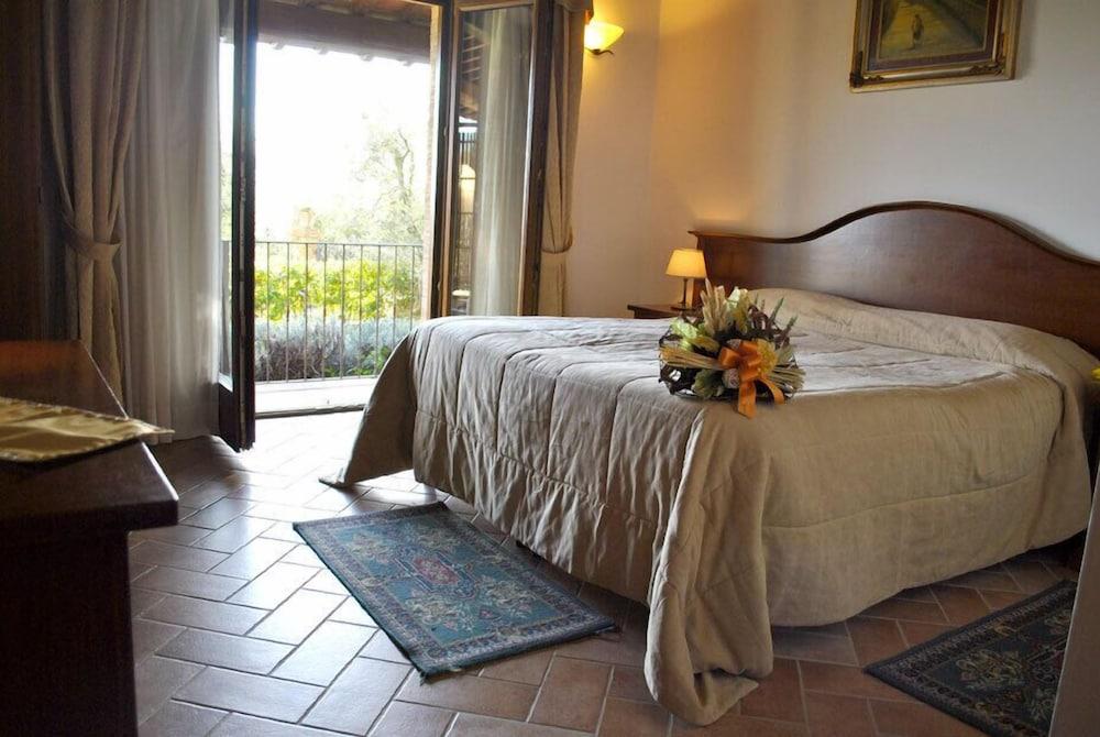 Hotel Villa San Giorgio Poggibonsi Εξωτερικό φωτογραφία