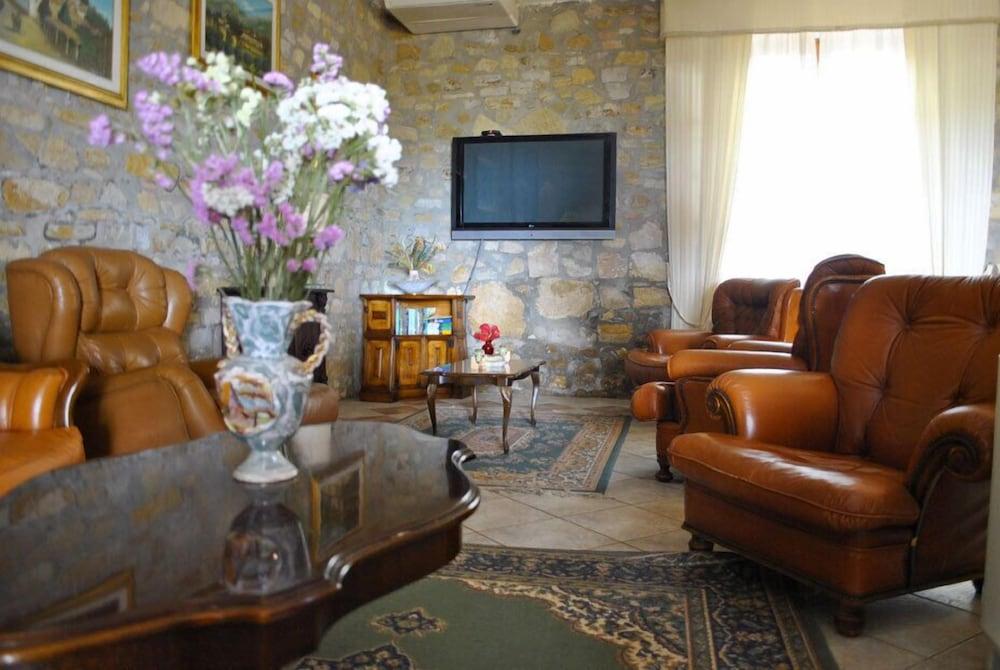 Hotel Villa San Giorgio Poggibonsi Εξωτερικό φωτογραφία